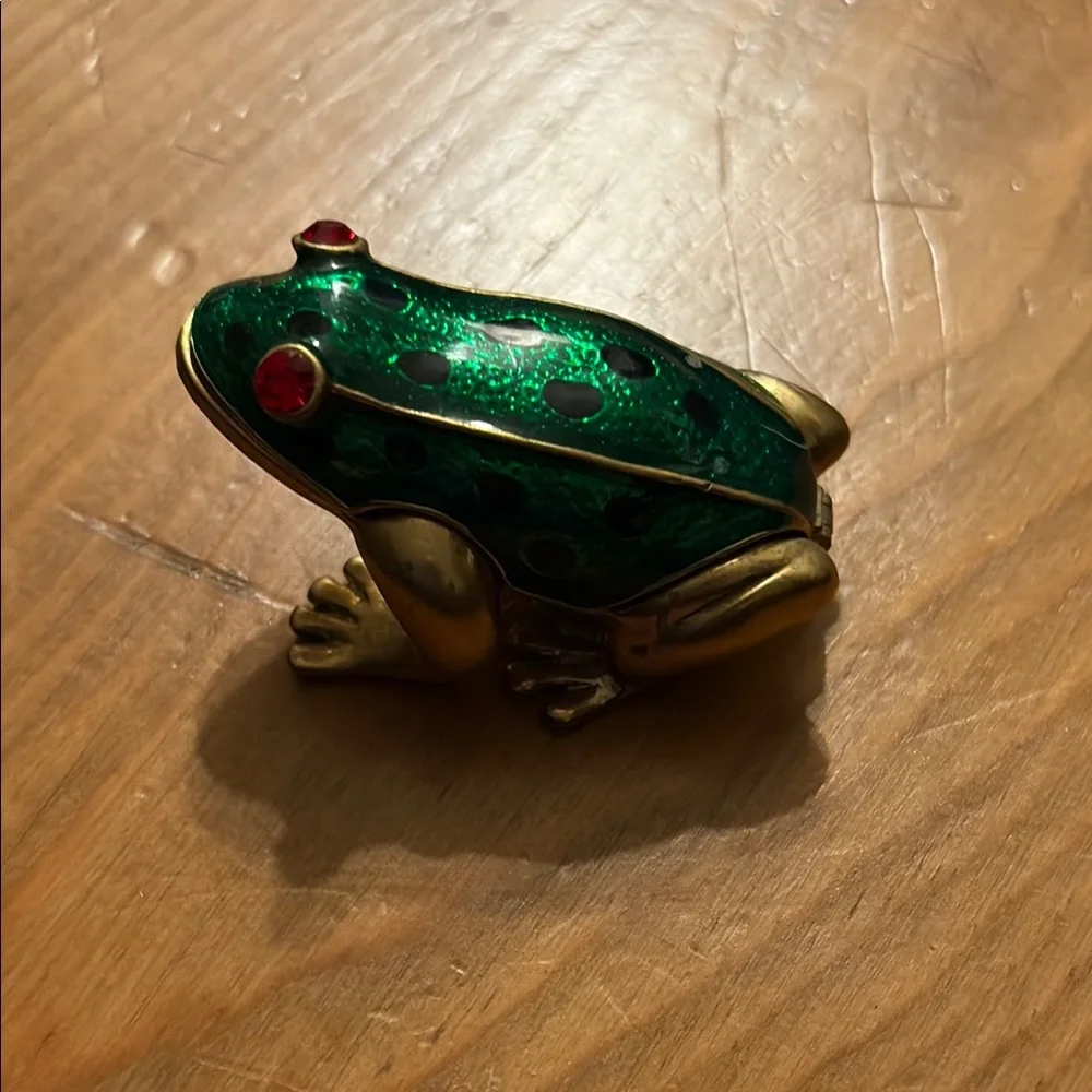 Gold Frog Trinket Box Jeweled Eyes 🐸
